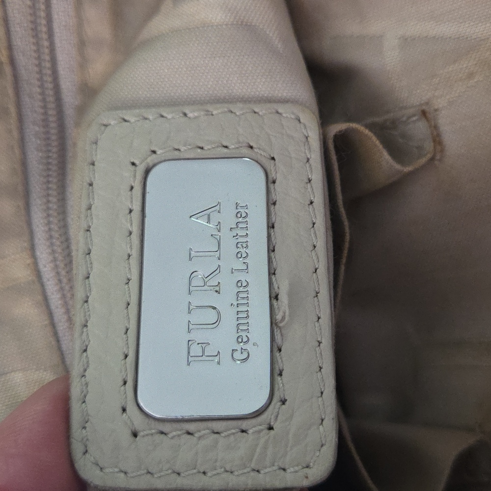 Furla Tan/beige Italian Leather large Shoulderbag Satchel Great Condition. - Picture 3 of 16